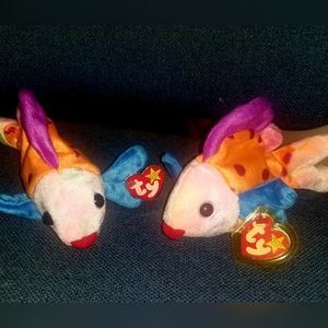 1999 "Lips" the fish beanie baby w/original tags mint 2 available